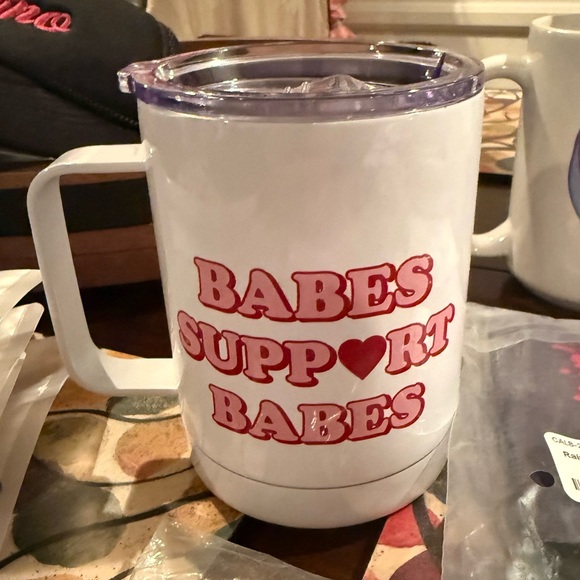 Brand New Babes Support Babes Travel Mug with handle - Picture 1 of 2
